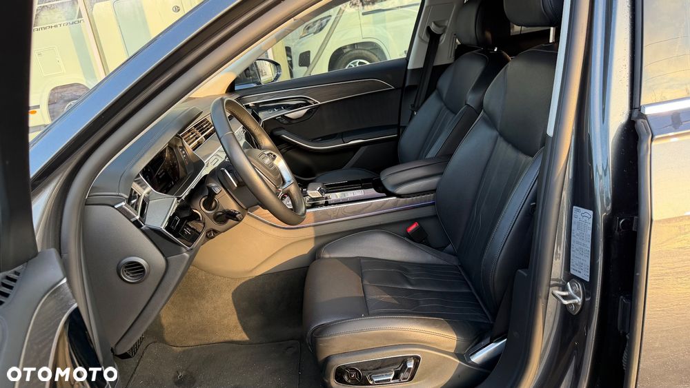 Audi A8 - 12