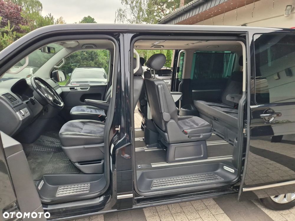 Volkswagen Multivan - 21