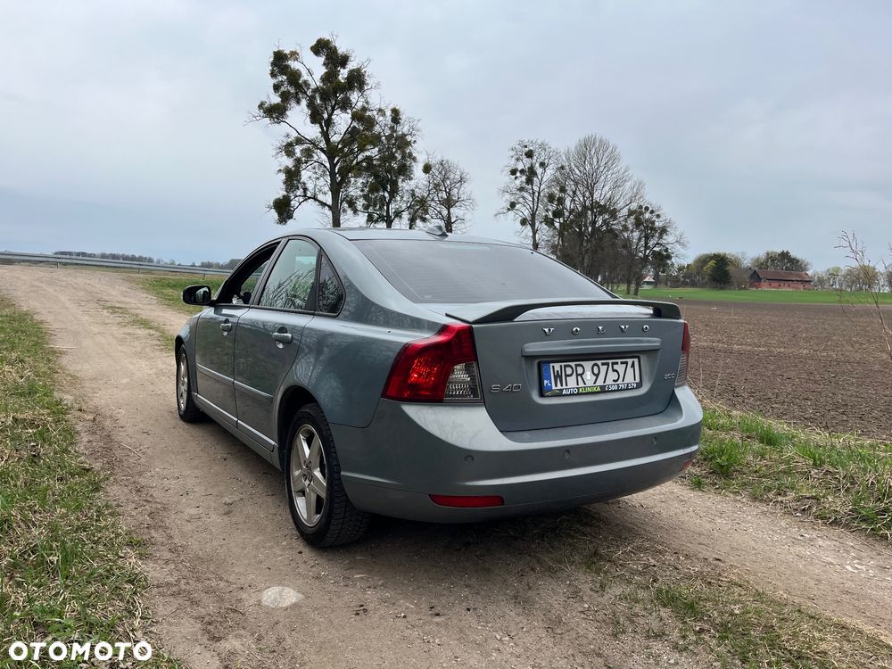 Volvo S40 2.0D DPF Momentum - 11
