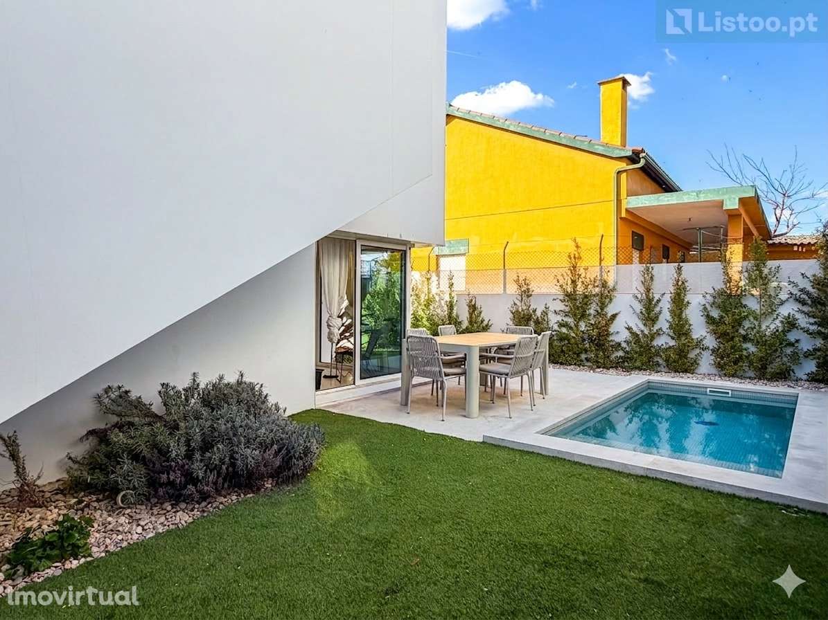 Moradia T3 incrível, construção nova,  em Caxias - Grande imagem: 2/19