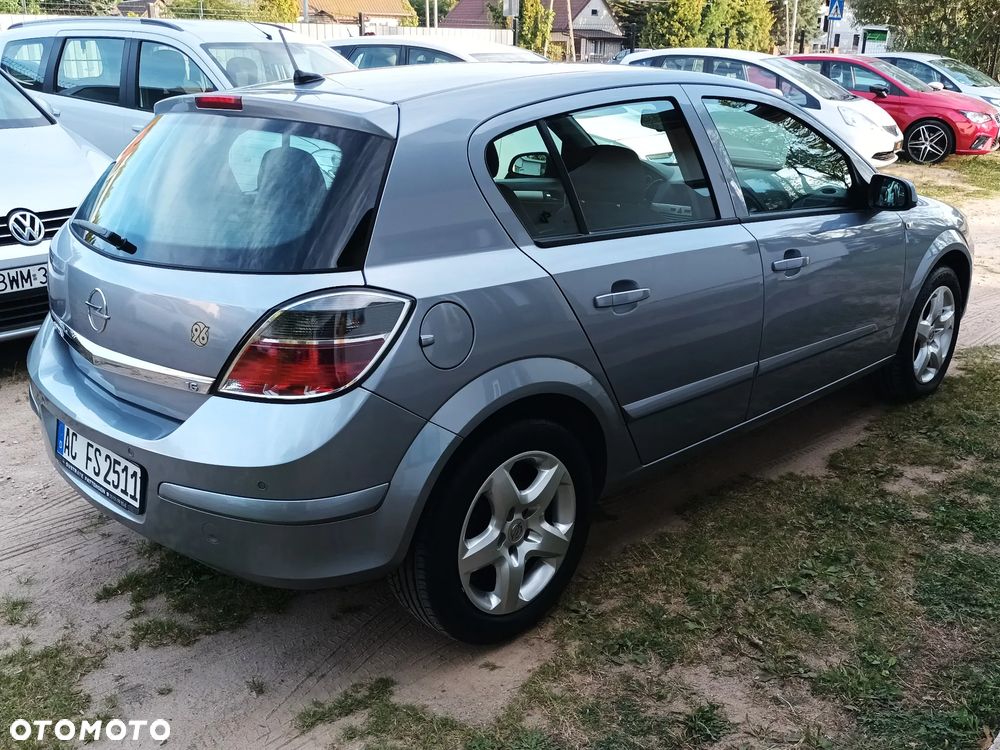 Opel Astra 1.6 Edition Plus - 12