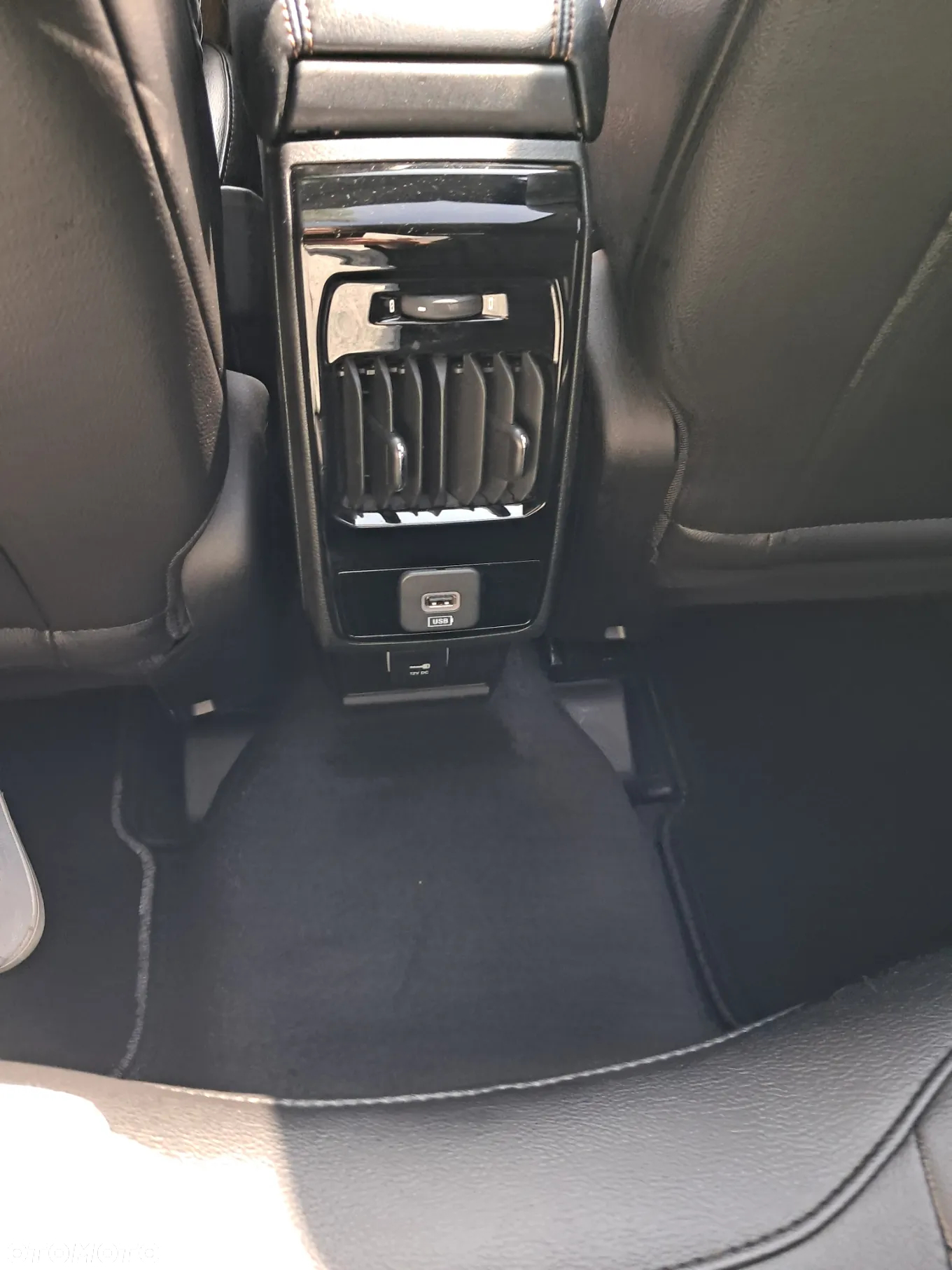 Jeep Compass - 12