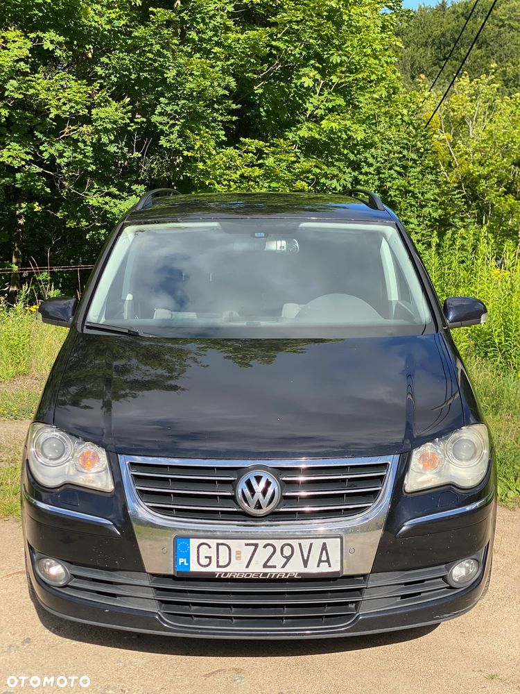 Volkswagen Touran 2.0 TDI DSG Highline - 12