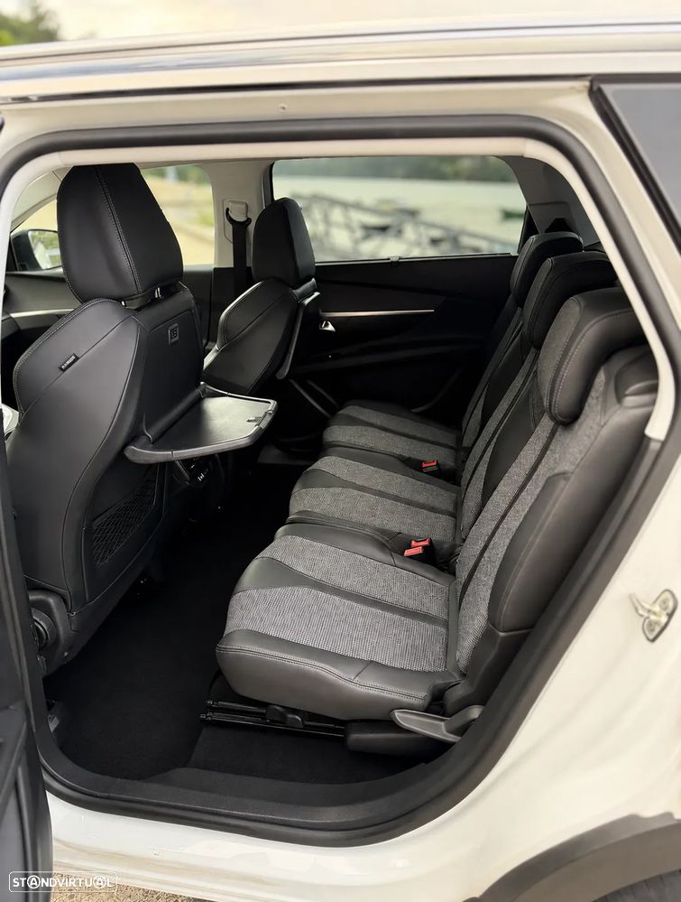 Peugeot 5008 1.5 BlueHDi Allure EAT8 - 8