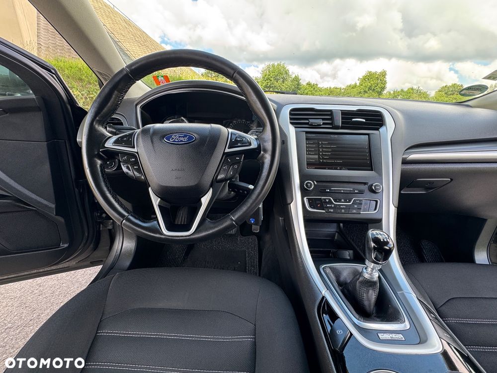 Ford Mondeo 2.0 TDCi STart-Stopp Titanium - 32