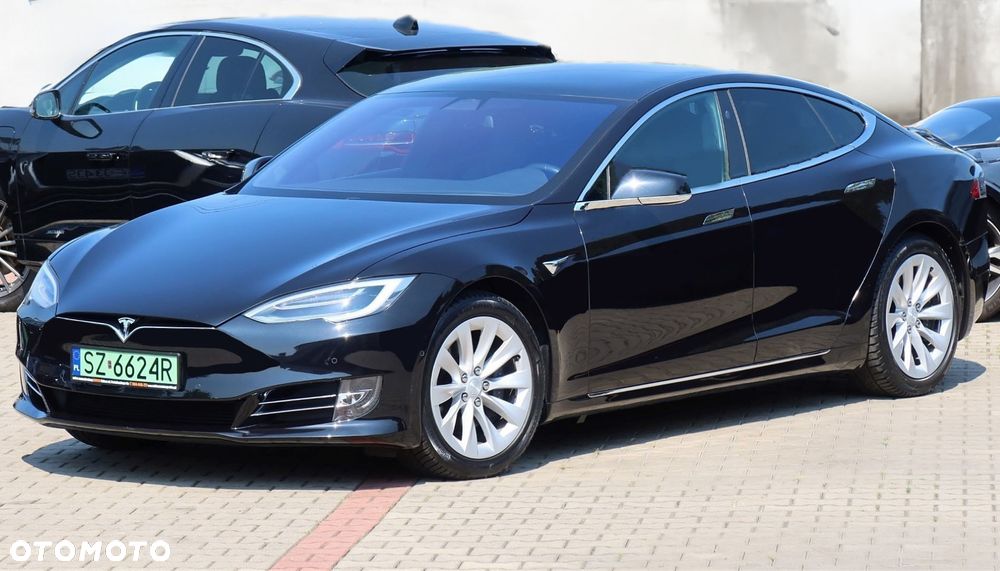 Tesla Model S - 27
