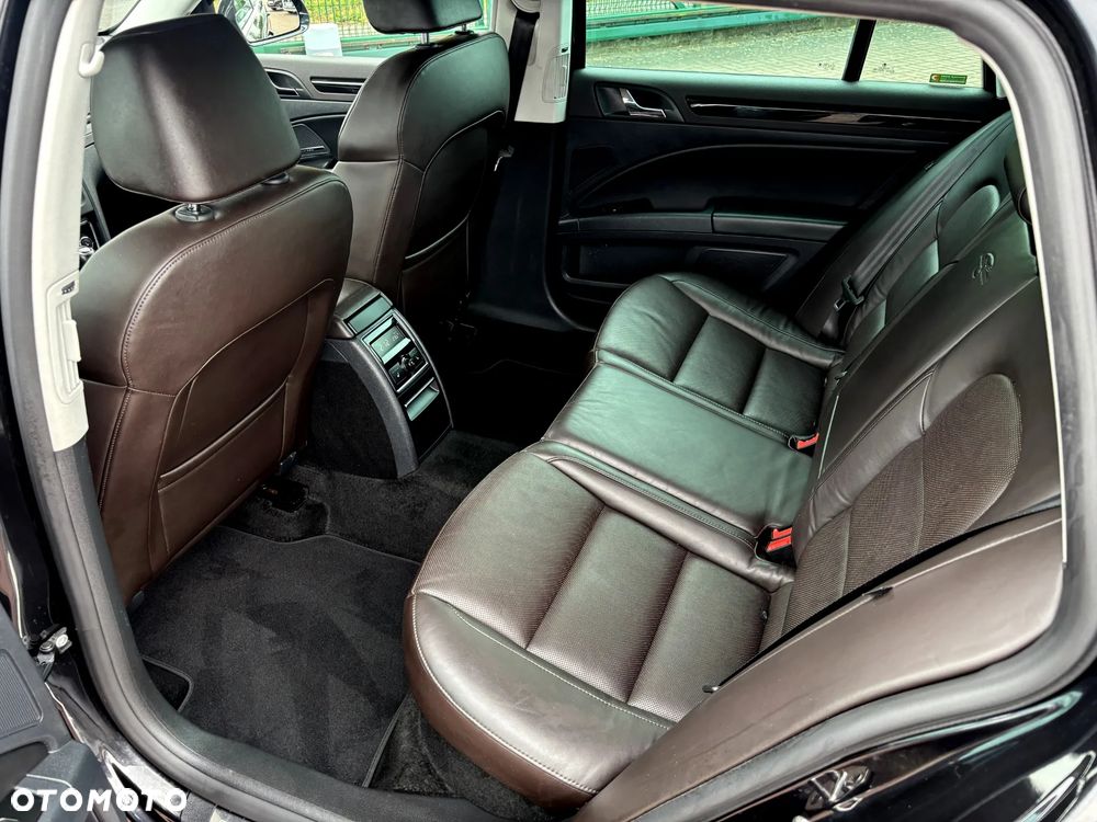 Skoda Superb 3.6 V6 4x4 DSG L&K - 16