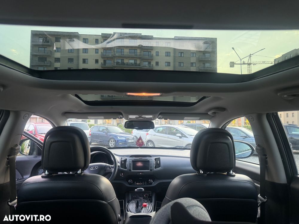 Kia Sportage 2.0 CRDI 4WD Automatik Spirit - 9