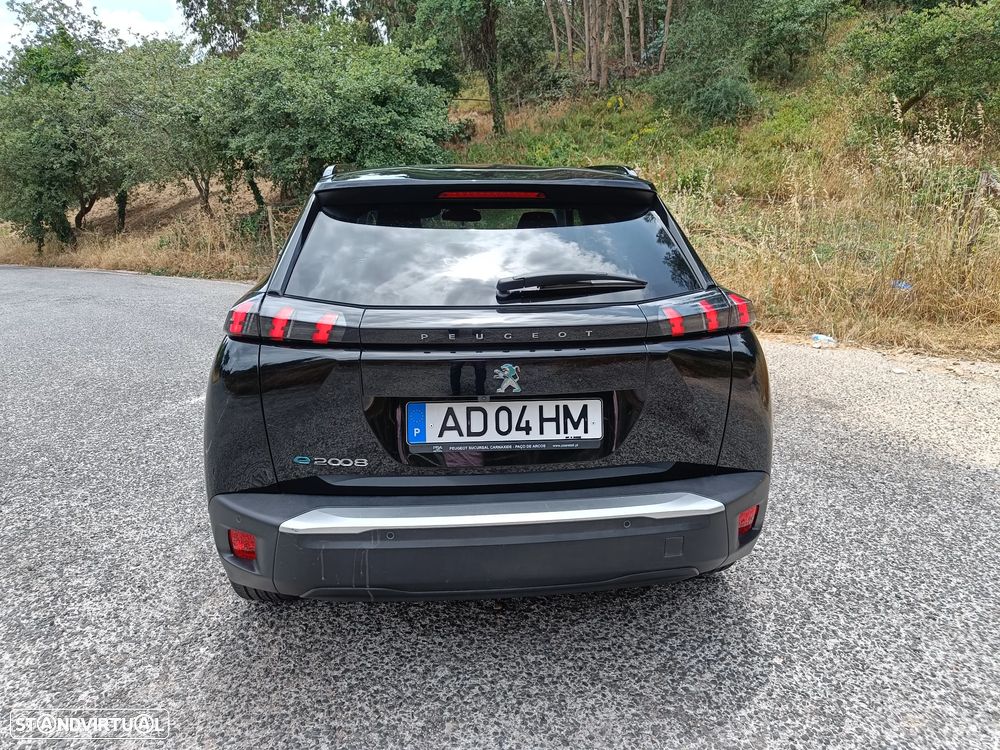 Peugeot e-2008 50 kWh Allure - 3