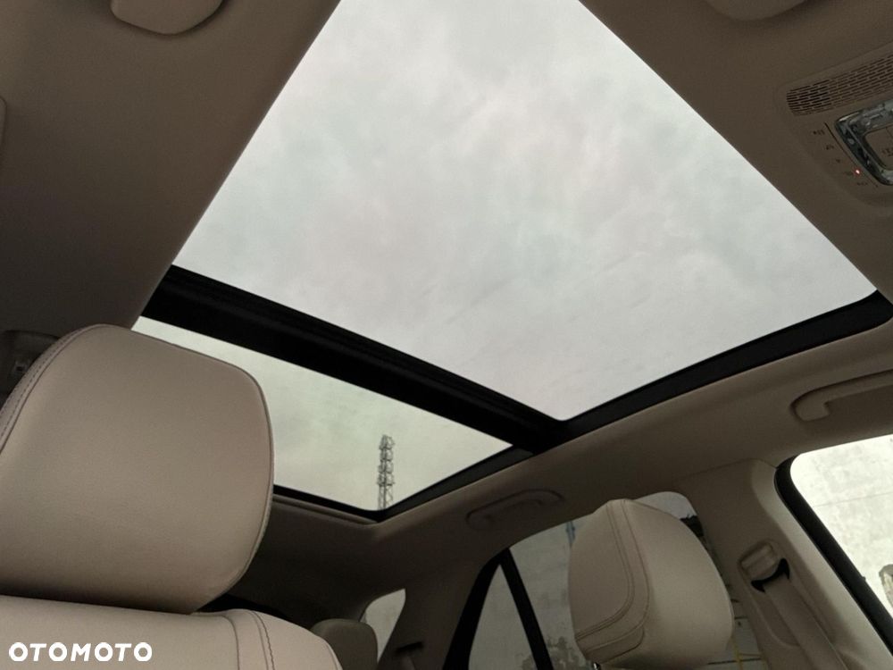 Mercedes-Benz GLE - 28