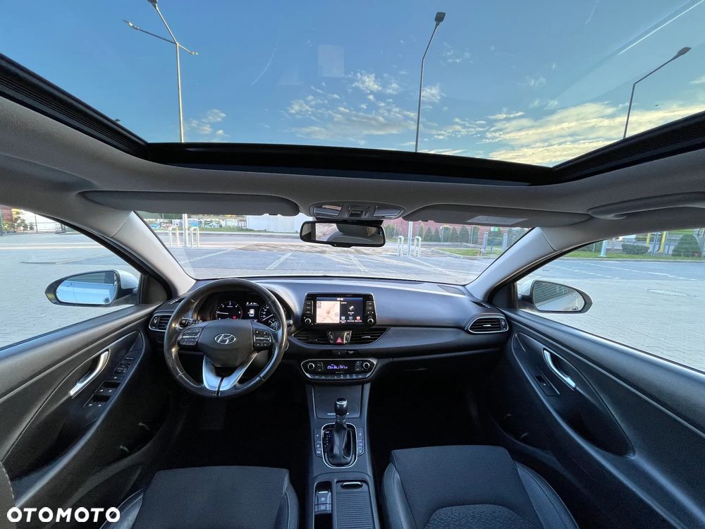 Hyundai i30 1.6 D Premiere Luxury DCT - 27