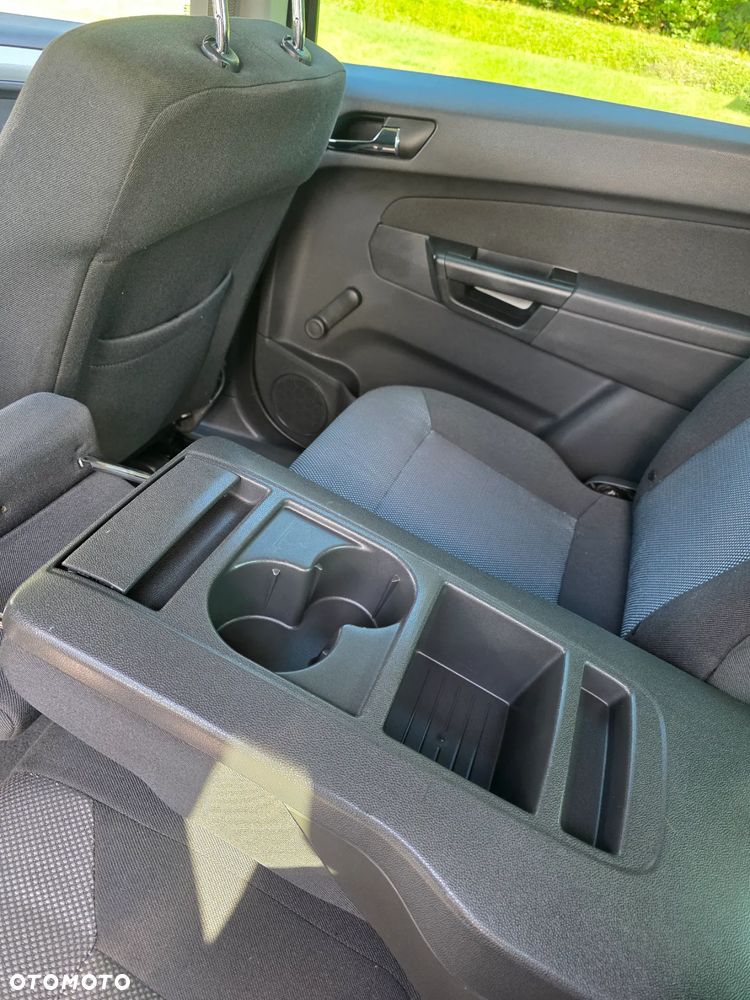 Opel Zafira 1.7 CDTI Essentia - 15