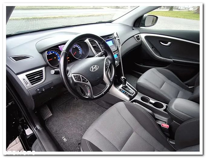 Hyundai i30 1.6 Automatik Style - 27