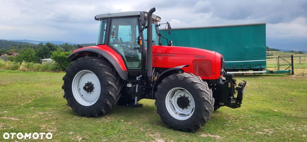 Massey Ferguson 8220 TUZ 4X4 - 4