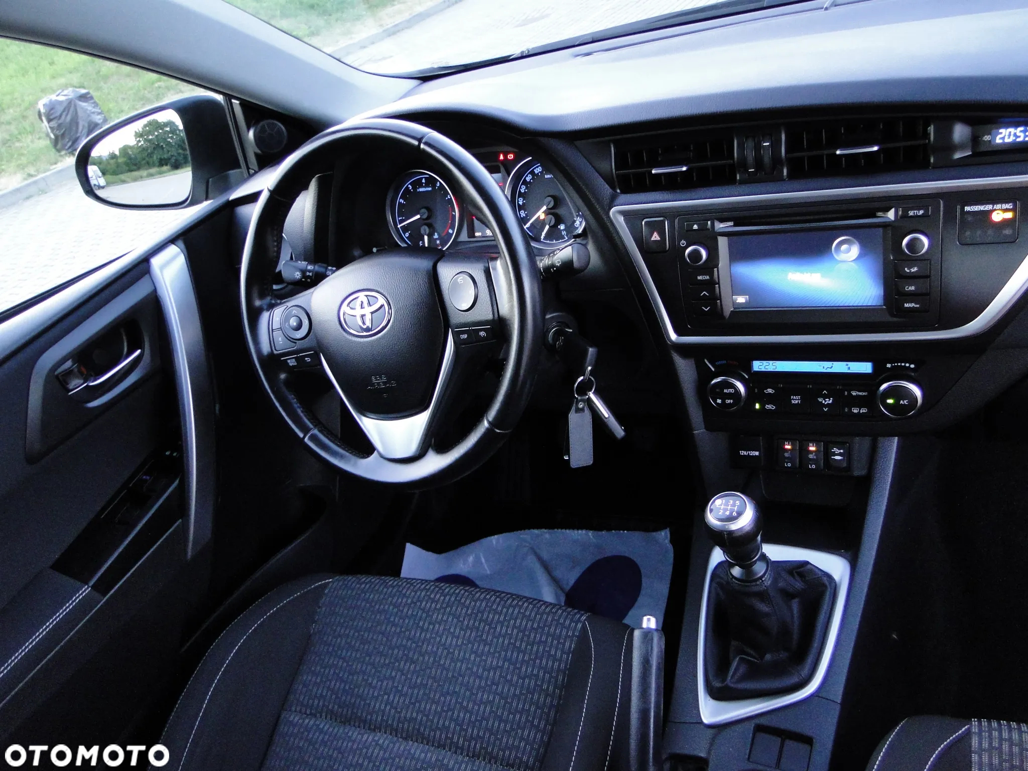 Toyota Auris - 5