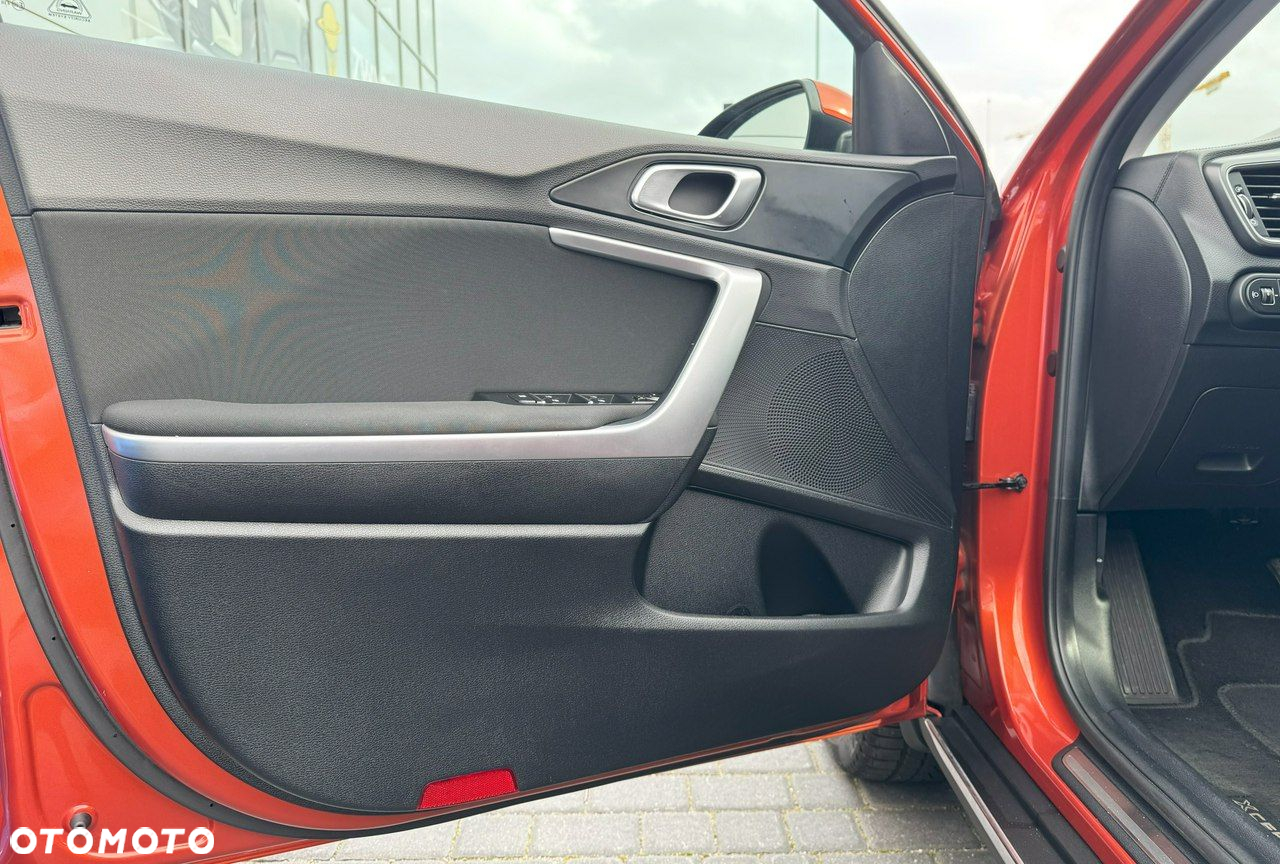 Kia XCeed 1.4 T-GDI M DCT - 11