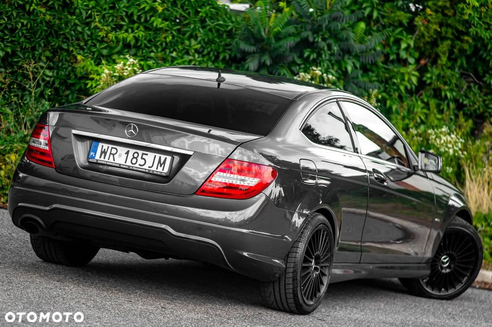 Mercedes-Benz Klasa C 180 BlueEFFICIENCY 7G-TRONIC - 18