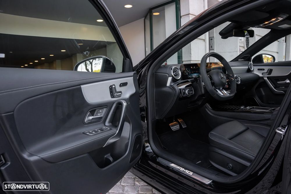 Mercedes-Benz A 35 AMG 4Matic - 6