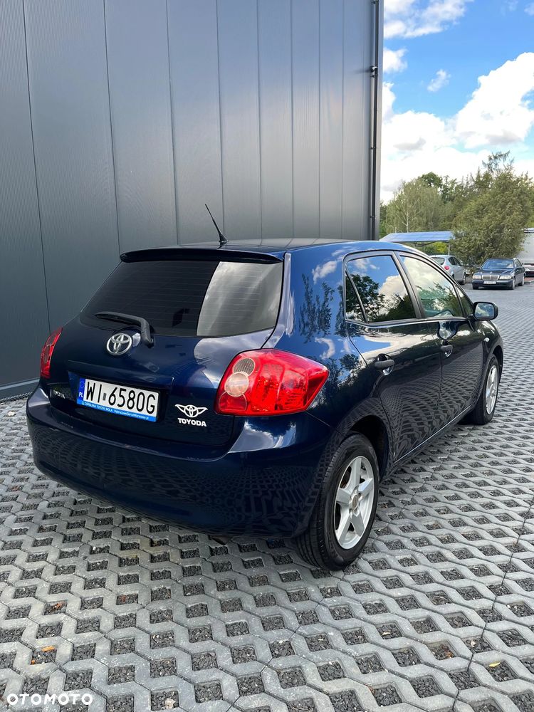 Toyota Auris - 4