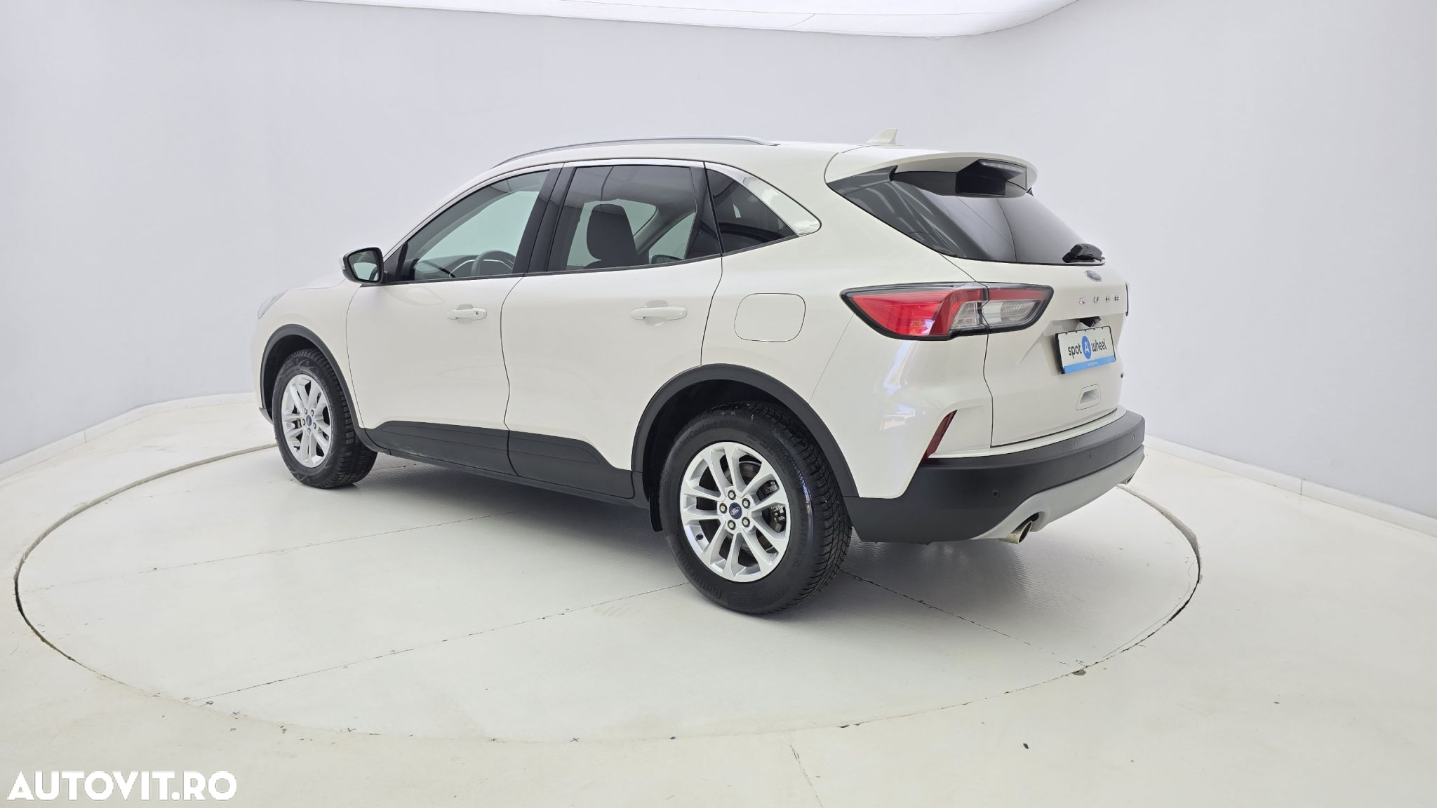 Ford Kuga 2.5 Duratec FHEV FWD Titanium - 8