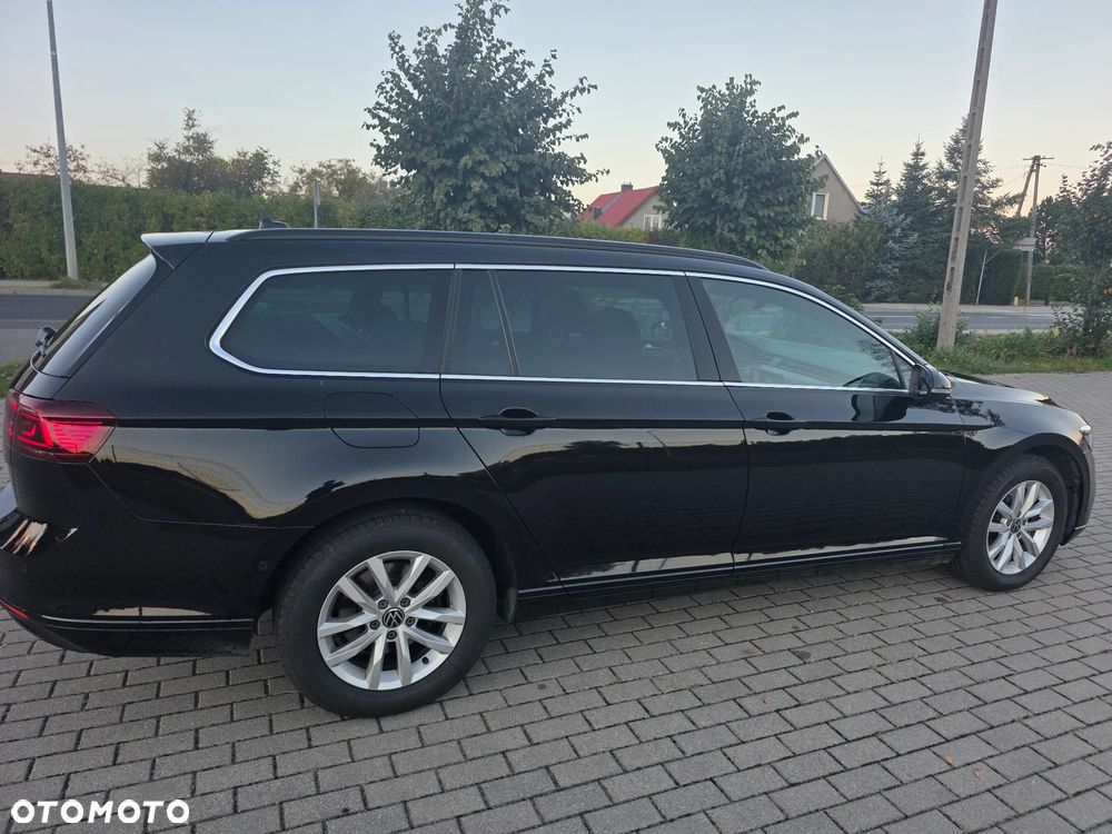 Volkswagen Passat 2.0 TDI SCR Style DSG - 9