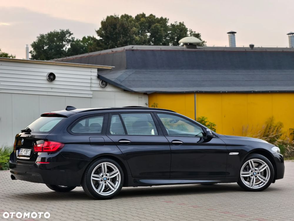 BMW Seria 5 530d xDrive Sport-Aut Modern Line - 31