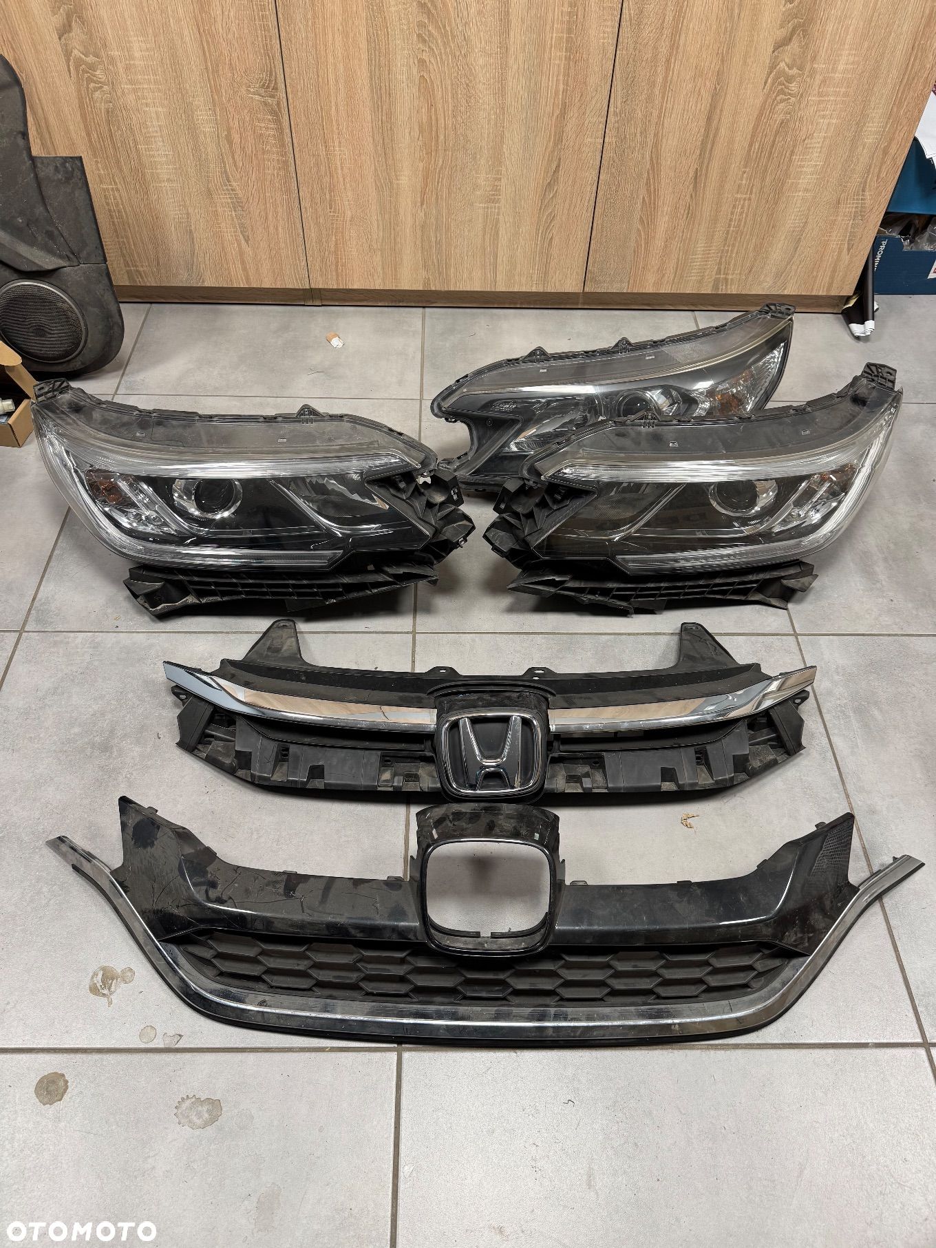 Honda Cr-v IV reflektor przód atrapa - 1