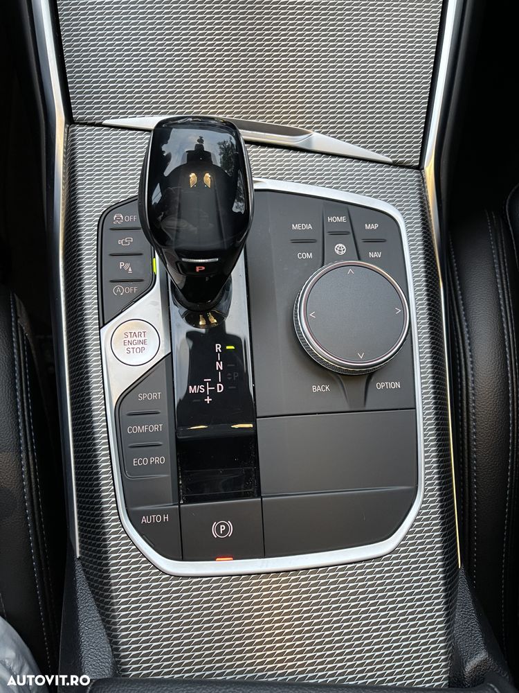 BMW Seria 3 330i AT - 23