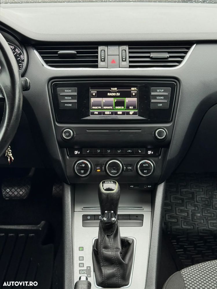 Skoda Octavia 1.6 TDI DSG Ambition - 8