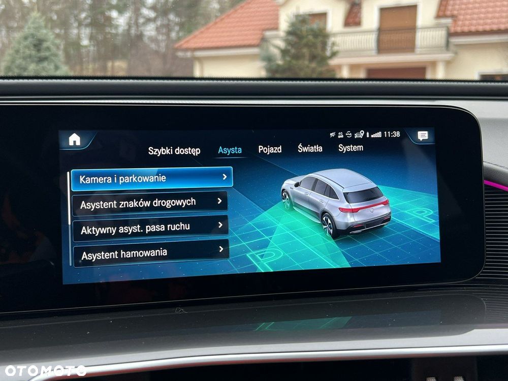 Mercedes-Benz EQC - 24