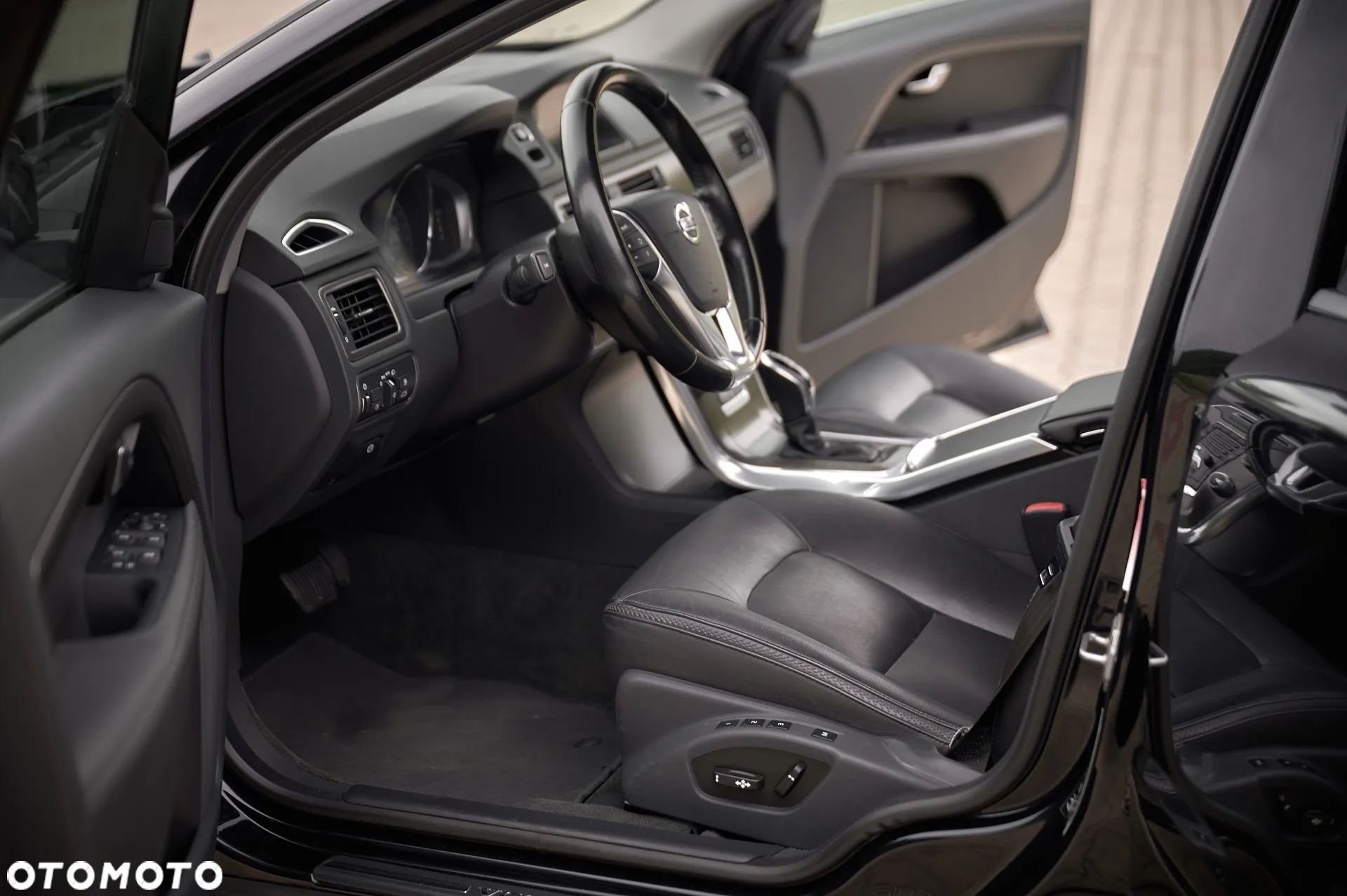 Volvo XC 70 D4 Geartronic Summum - 17