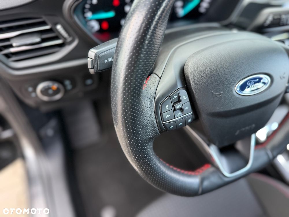 Ford Focus 1.5 EcoBlue Start-Stopp-System ST-LINE STYLE - 28