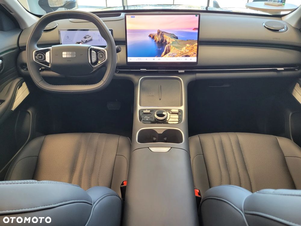 Geely Starray - 24