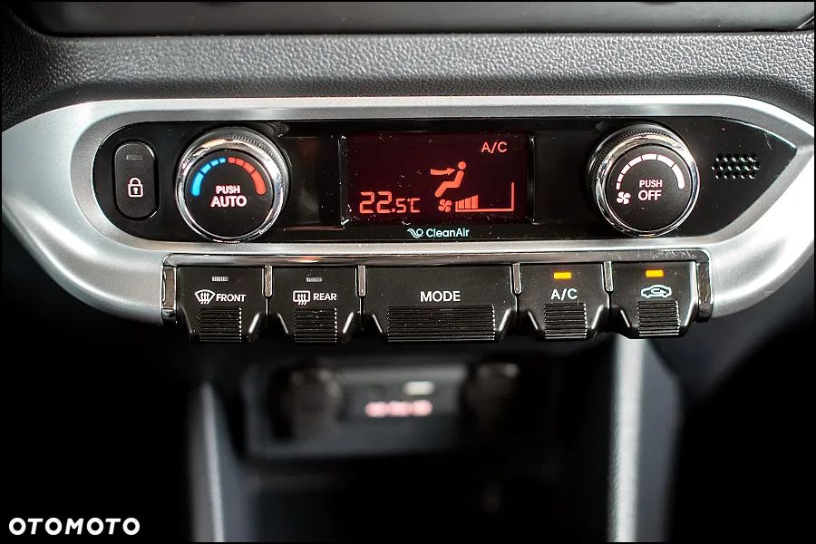 Kia Rio 1.2 Dream Team Edition - 22