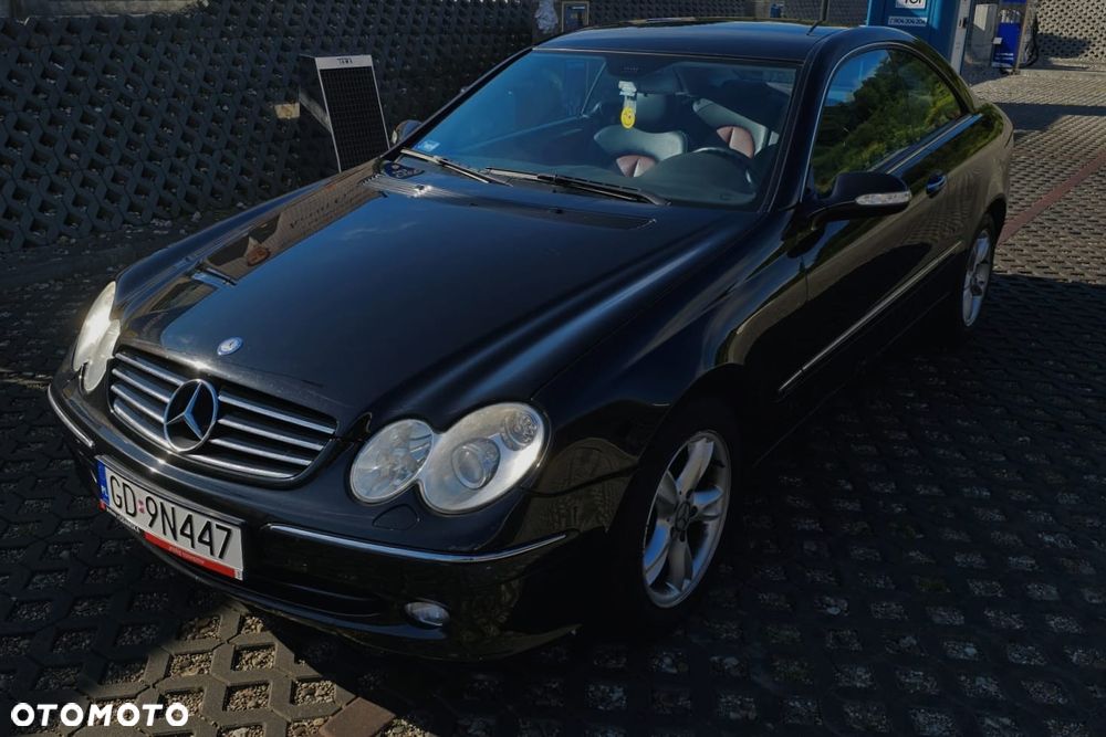 Mercedes-Benz CLK - 8