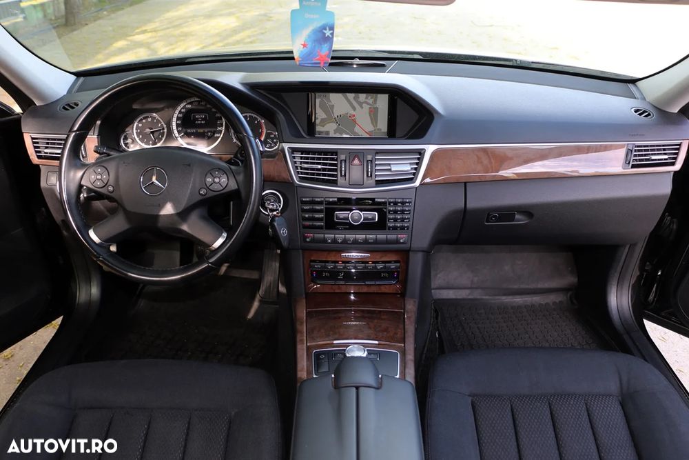 Mercedes-Benz E 250 CDI 4MATIC 7G-TRONIC Elegance - 19