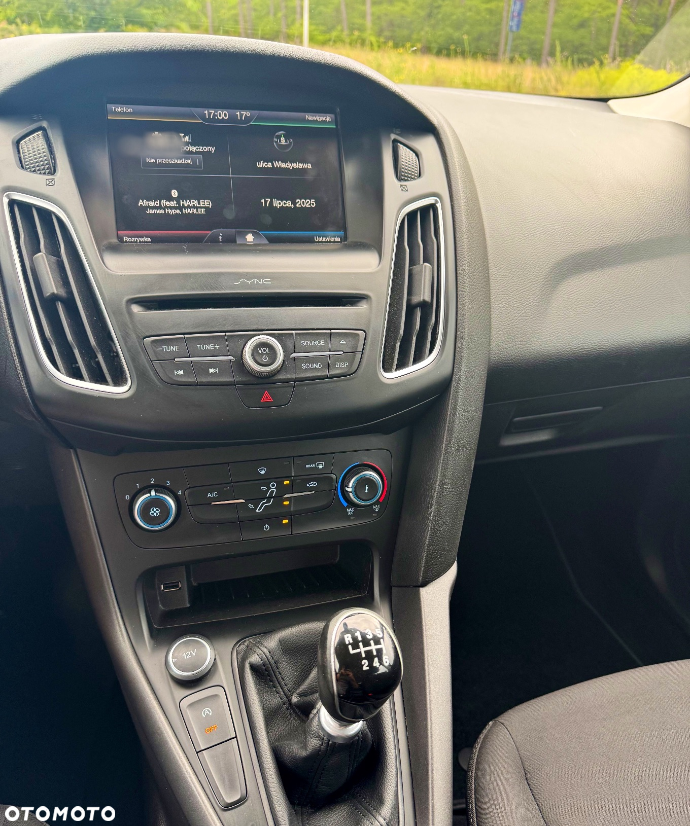 Ford Focus 1.5 TDCi SYNC Edition - 12