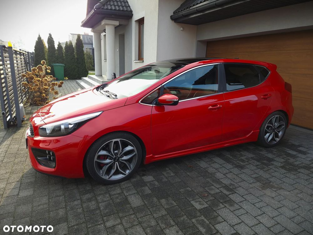 Kia Ceed 1.6 T-GDI GT-Track - 11