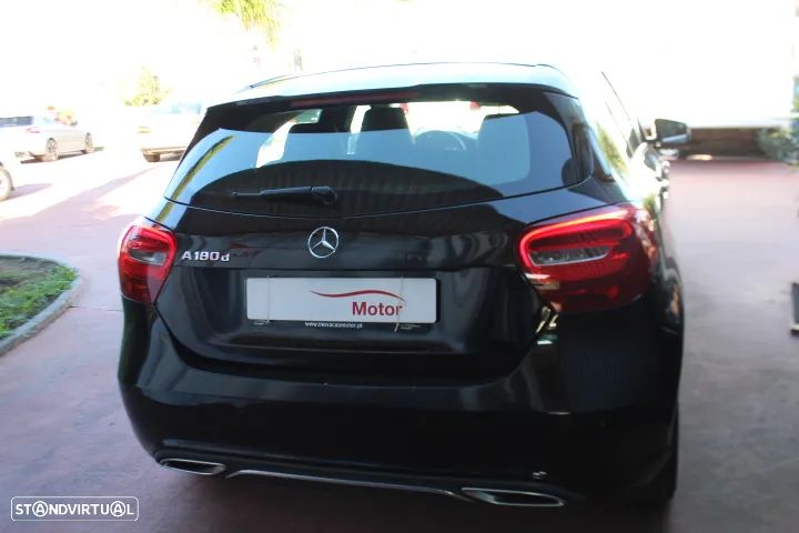 Mercedes-Benz A 180 d Urban - 11