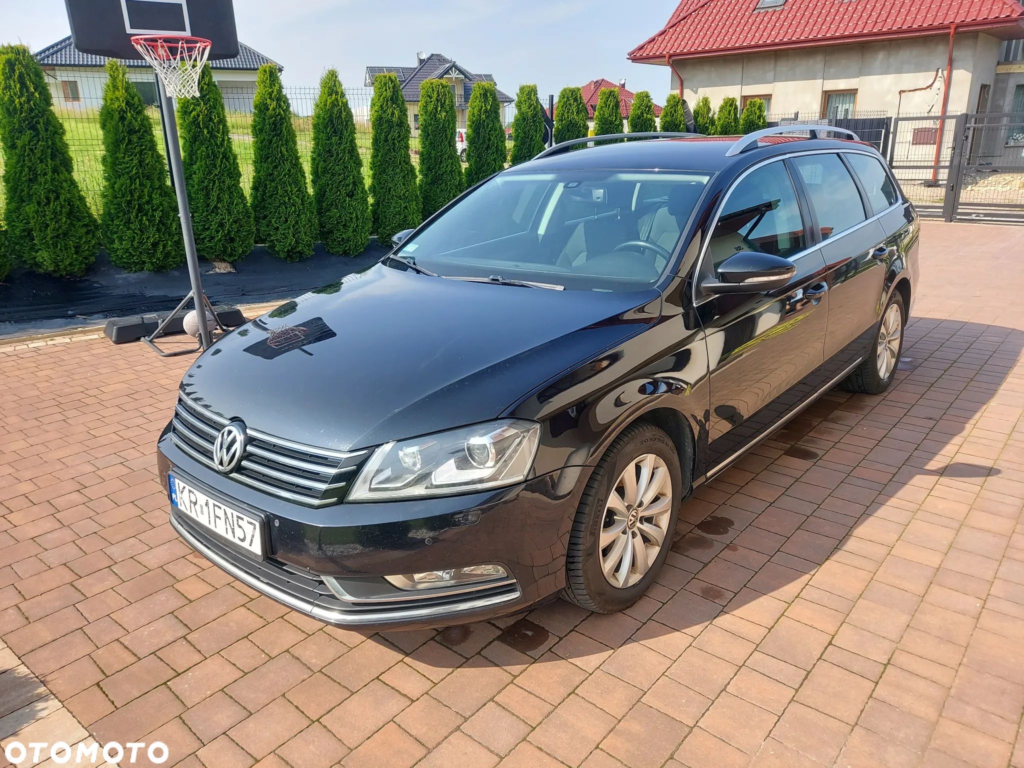 Volkswagen Passat - 1