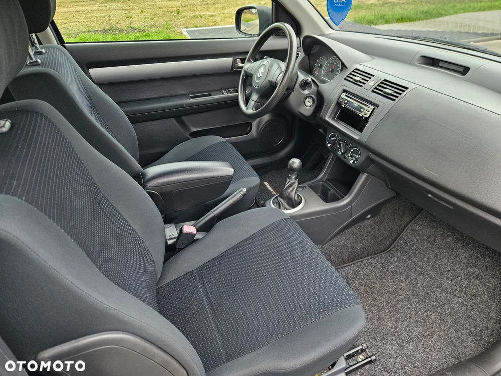 Suzuki Swift 1.3 Classic - 10