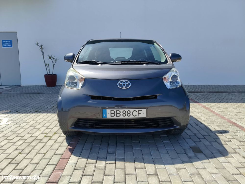 Toyota iQ 1.4 D-4D + - 18