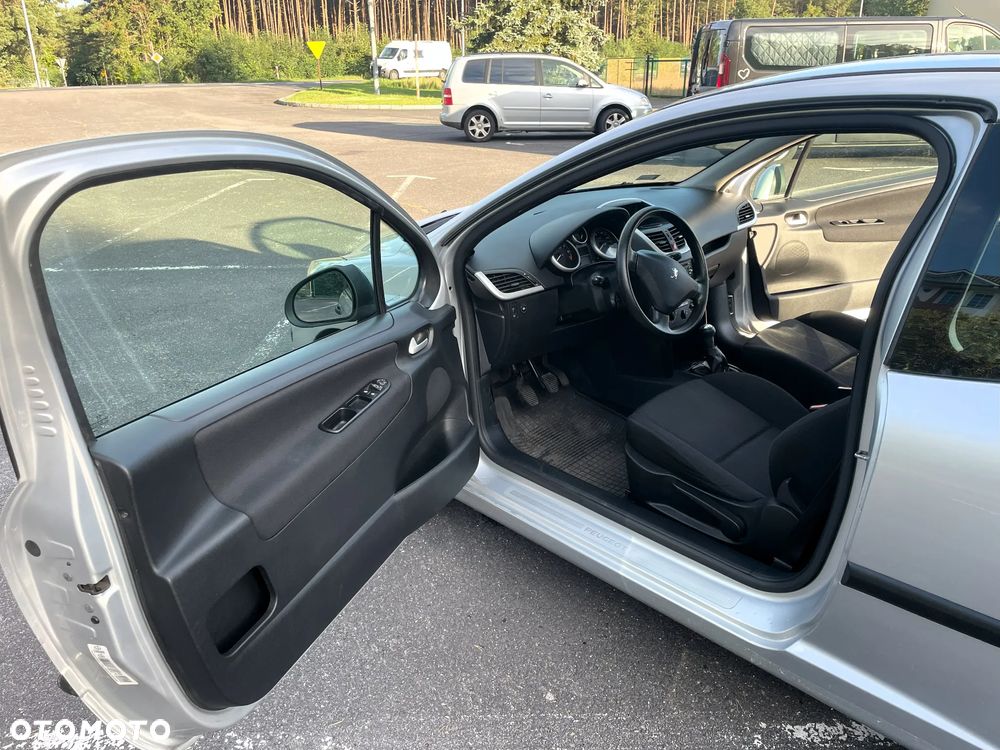 Peugeot 207 1.4 Presence - 8