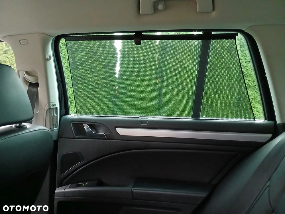 Skoda Superb 2.0 TDI DSG Exclusive - 22