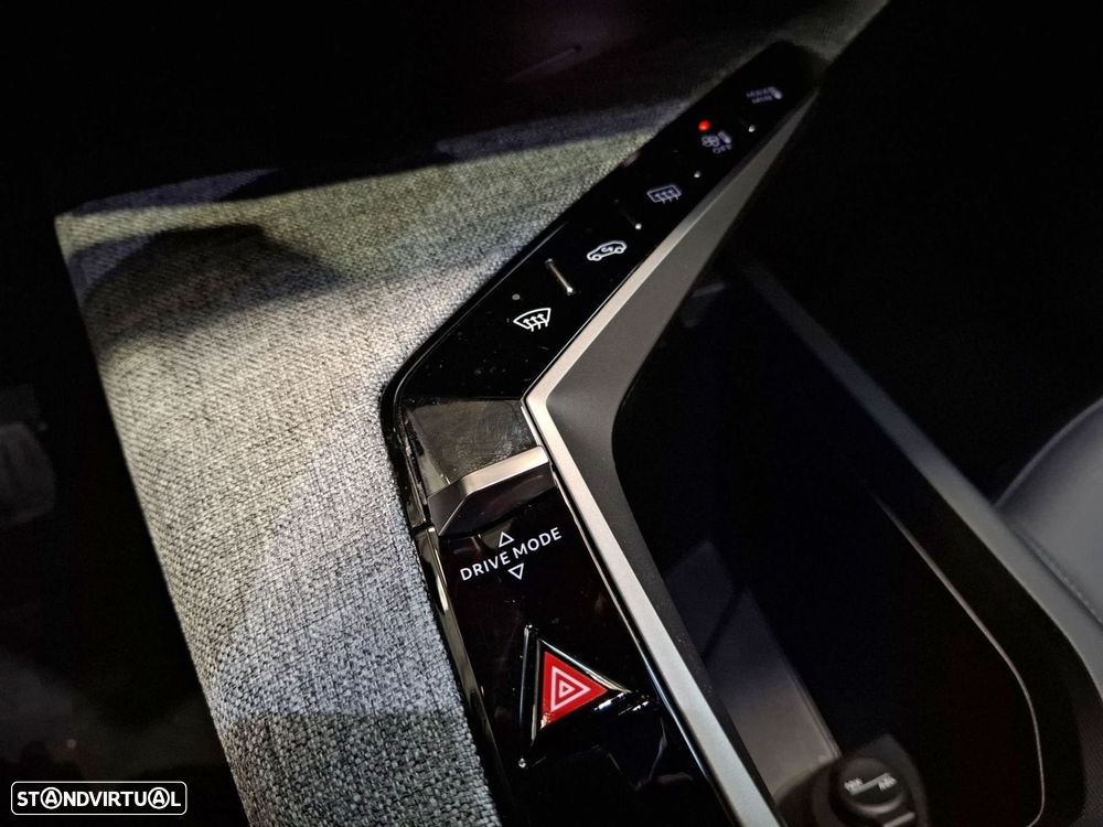 Peugeot 5008 1.2 Hybrid Allure e-DCS6 - 22