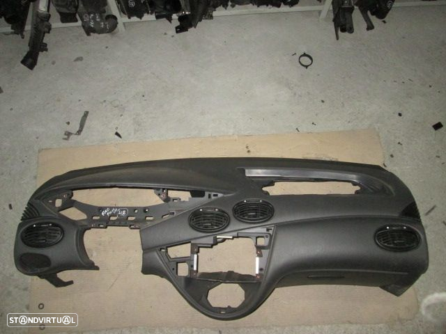 Tablier TAB48 FORD FOCUS 2000 PRETO - 2