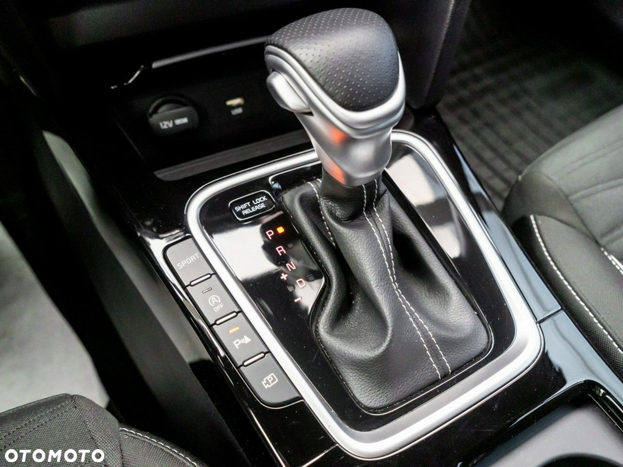 Kia ProCeed 1.5 T-GDI GT Line DCT - 17
