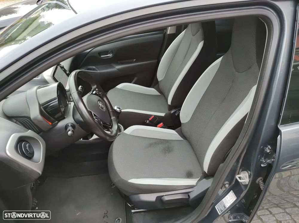 Toyota Aygo 1.0 X-Play Plus+X-Touch - 14