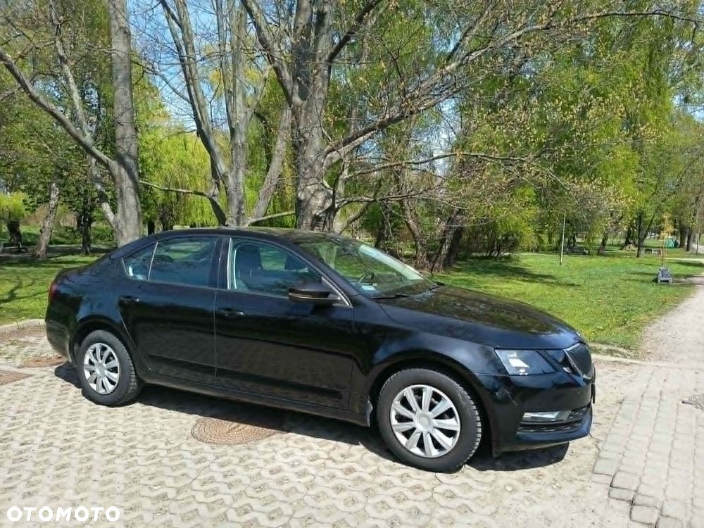 Skoda Octavia 1.6 TDI Active - 9