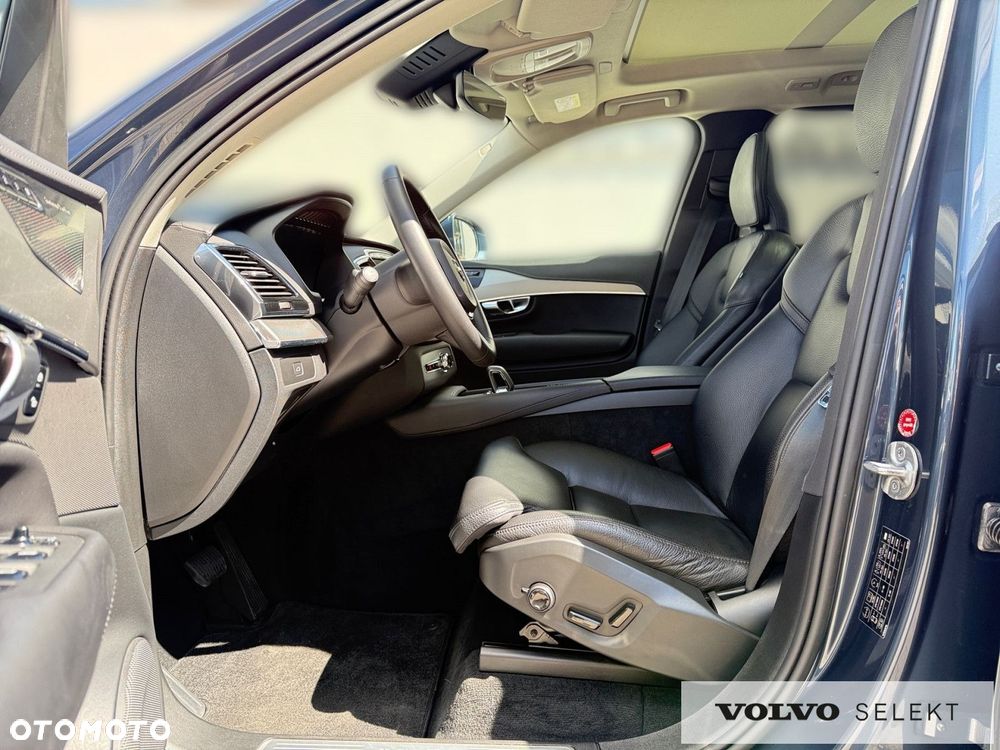 Volvo XC 90 - 13